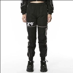 LF The Brand Women’s Black Windbreaker Pink Logo Track Pants Joggers M